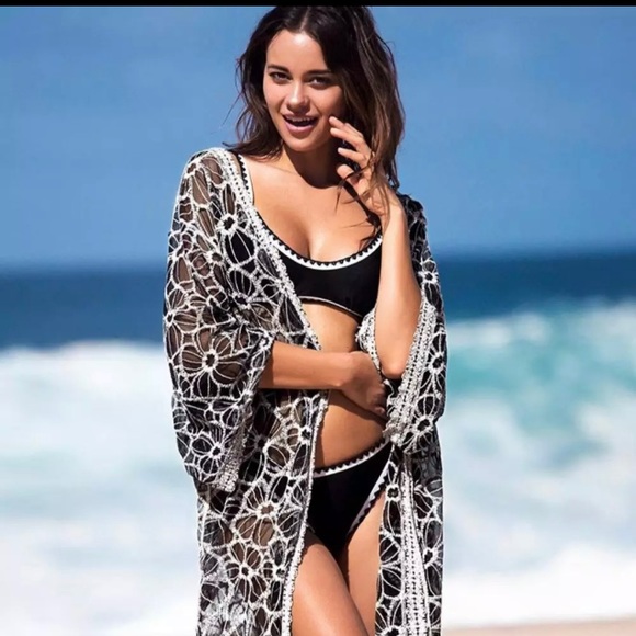 Long Cover-ups Kimono Floral-embroidery Beach wear - Picture 3 of 4